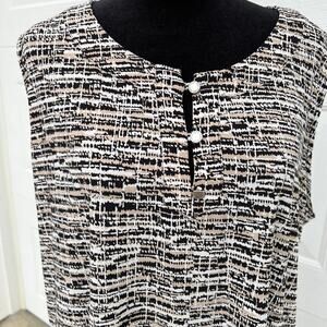 JONES STUDIO woman’s size 1X sleeveless top scoop neck